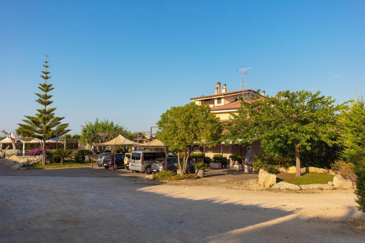 Bed & Breakfast Giardini Di Marzo Lecce Exterior foto