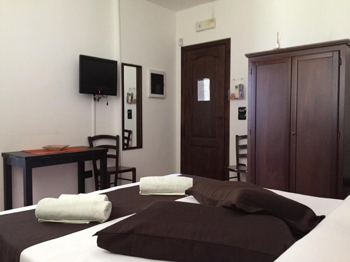 Bed & Breakfast Giardini Di Marzo Lecce Exterior foto